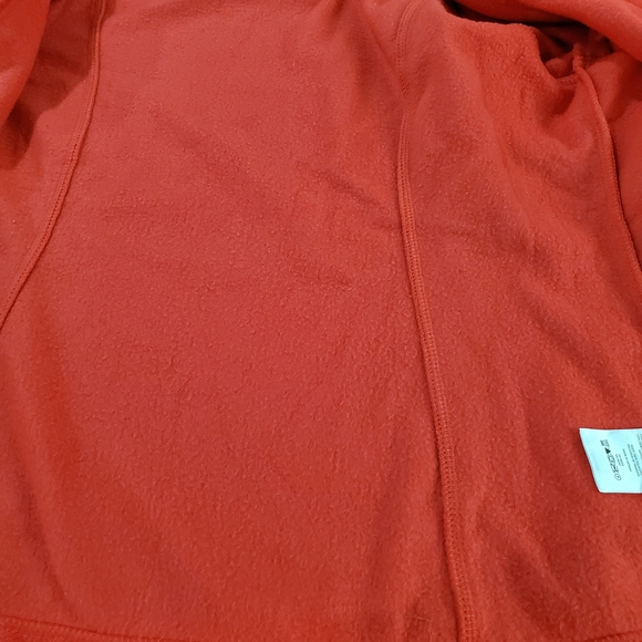 Like New: Columbia Vibrant Red Full-Zip Fleece Medium - Picture 13 of 14